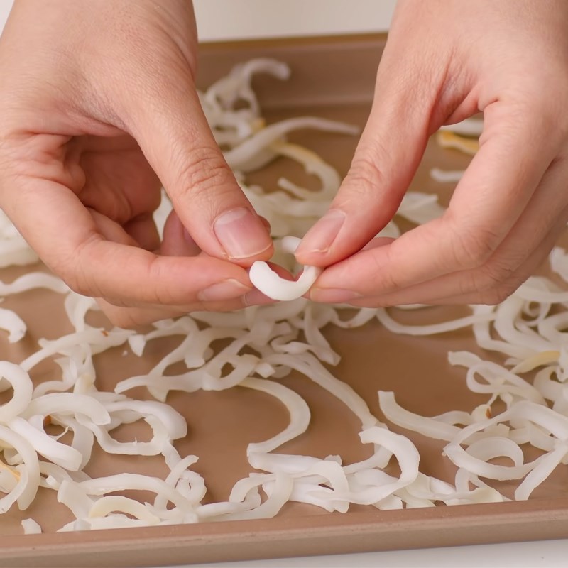Bước 2 Sấy dừa Kẹo Nougat chanh sữa dừa