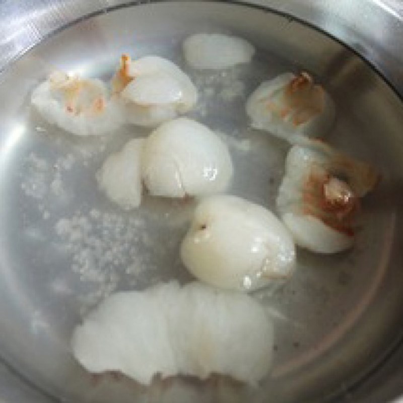 Bước 1 Sơ chế vải Thạch vải thanh long