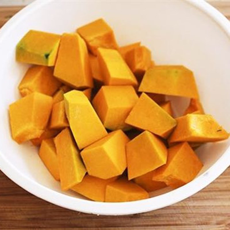 Bước 1 Sơ chế bí đỏ, cà rốt Nước ép bí đỏ cà rốt