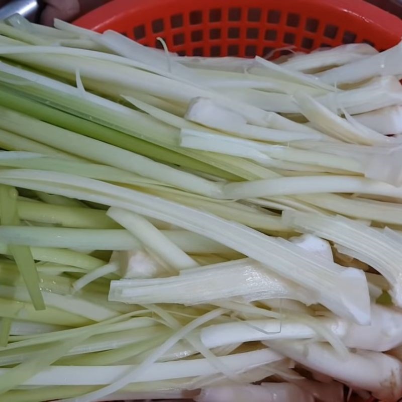 Bước 2 Sơ chế bồn bồn Dưa bồn bồn
