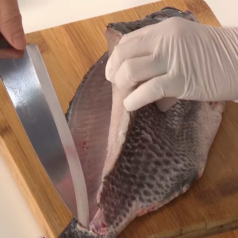 Bước 1 Sơ chế cá Cá nướng pa pỉnh tộp bằng lò nướng