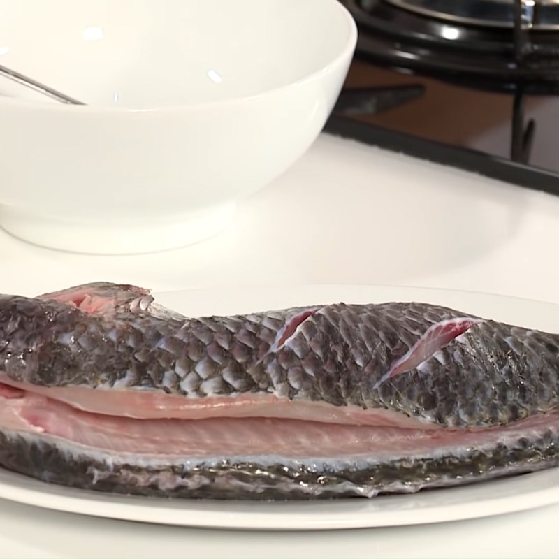 Bước 1 Sơ chế cá Cá nướng pa pỉnh tộp bằng lò nướng