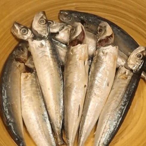 Bước 1 Sơ chế cá nục không tanh Cá nục kho tiêu