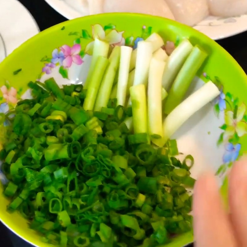 Bước 1 Sơ chế các loại rau củ Cháo cồi sò điệp rau củ