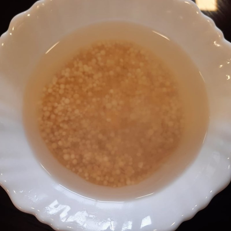 Bước 1 Sơ chế các nguyên liệu Chè chuối bột báng nước cốt dừa (công thức được chia sẻ từ người dùng)