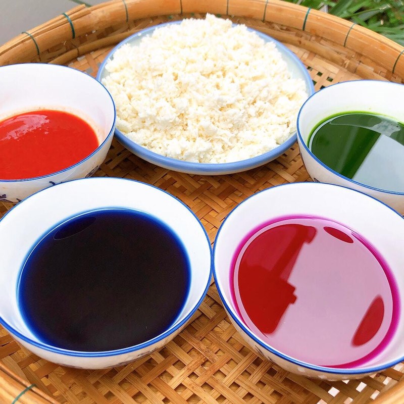 Bước 1 Sơ chế các nguyên liệu Bánh tằm khoai mì (Công thức được chia sẻ từ người dùng)