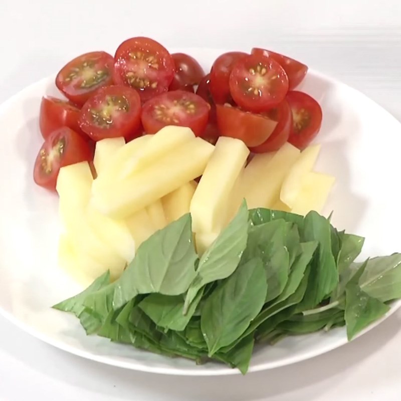 Bước 1 Sơ chế các nguyên liệu Cá chim chiên giòn