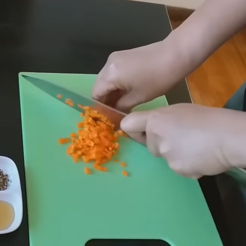 Bước 1 Sơ chế các nguyên liệu Trứng chiên bắp (ngô)