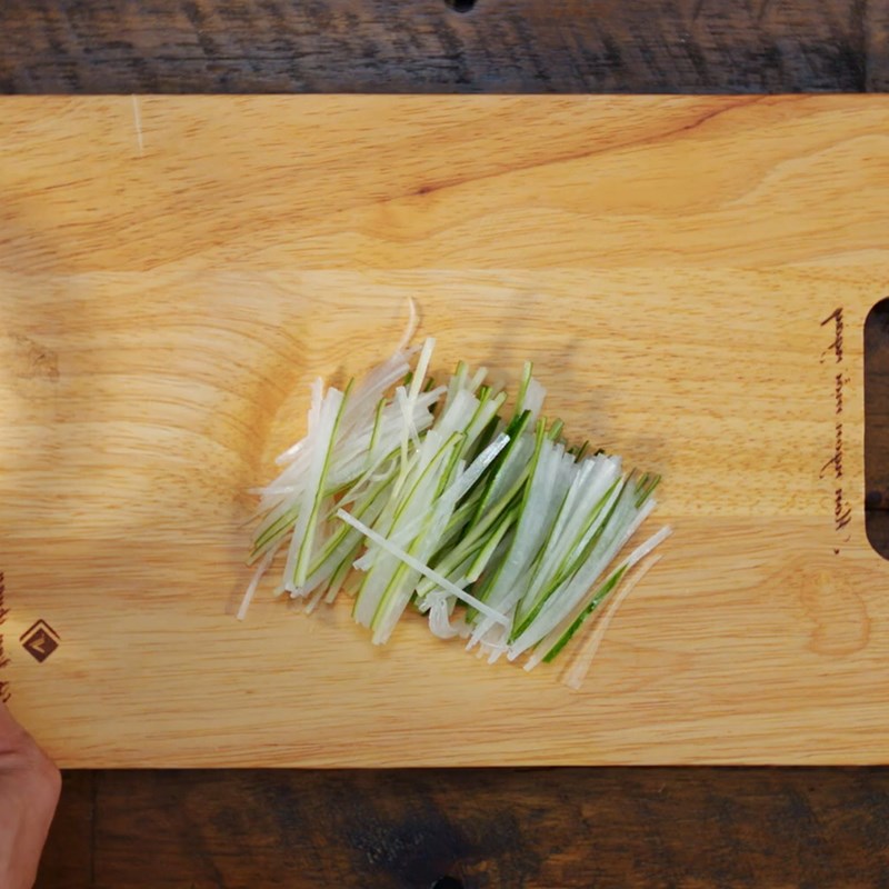 Bước 3 Sơ chế các nguyên liệu khác Sashimi cá hồi
