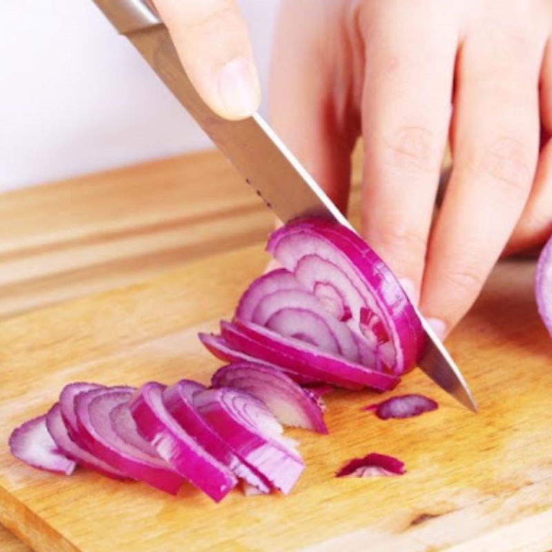 Bước 2 Sơ chế các nguyên liệu khác Cháo ngao truyền thống