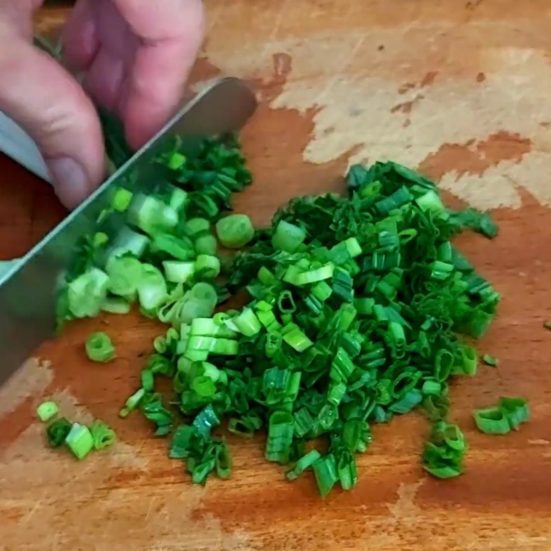 Bước 2 Sơ chế các nguyên liệu khác Canh cua biển nấu bầu