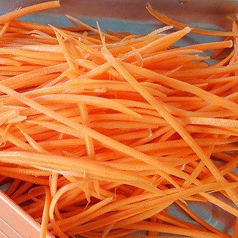 Bước 2 Sơ chế các nguyên liệu khác Nộm sứa tai lợn
