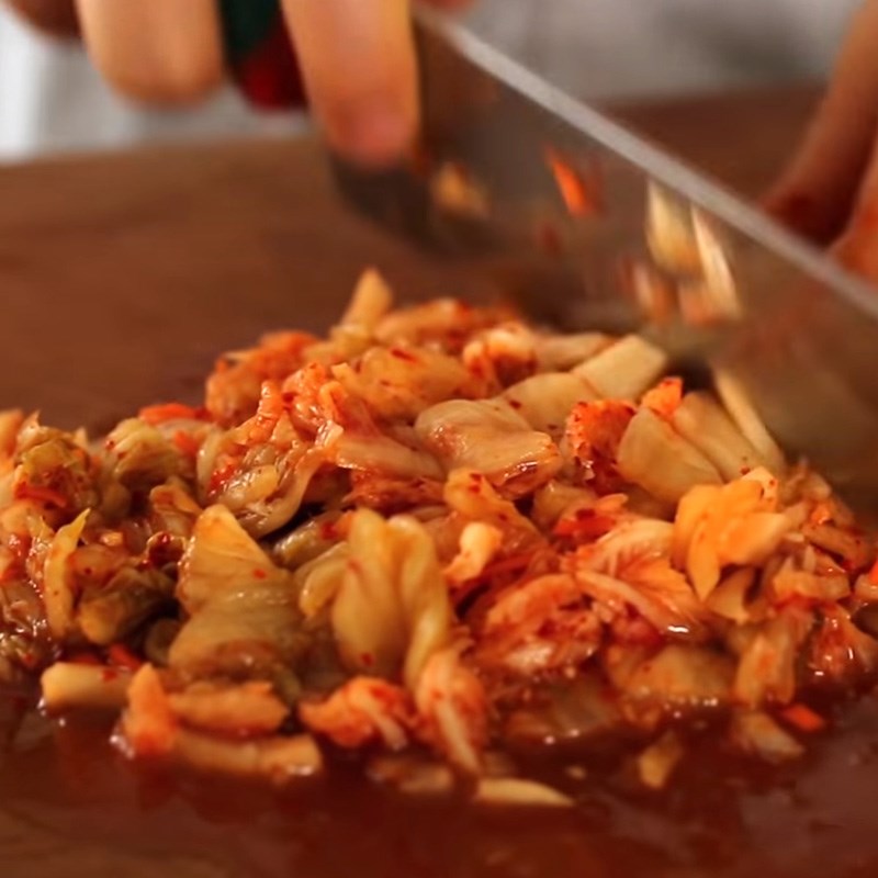 Bước 2 Sơ chế các nguyên liệu khác Bánh xếp mandu nhân kim chi Hàn Quốc