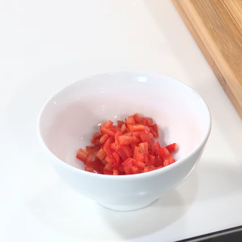 Bước 2 Sơ chế các nguyên liệu khác Thịt ba rọi rim chanh sả