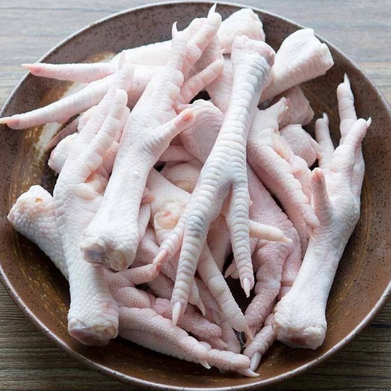 Bước 1 Sơ chế chân gà Chân gà luộc thảo quả