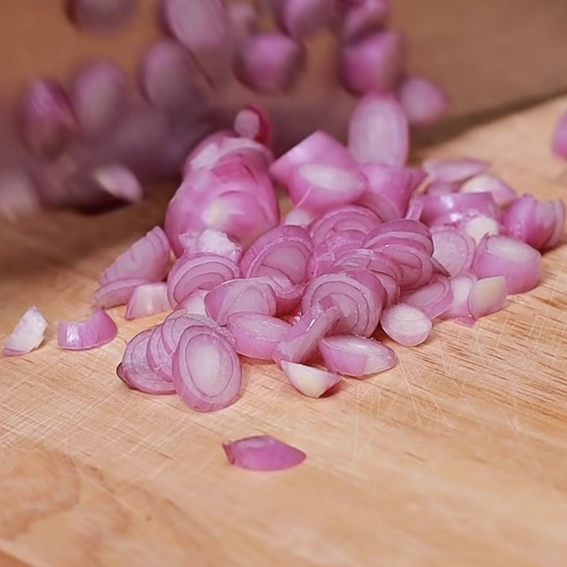 Bước 1 Sơ chế củ hành Rượu hành