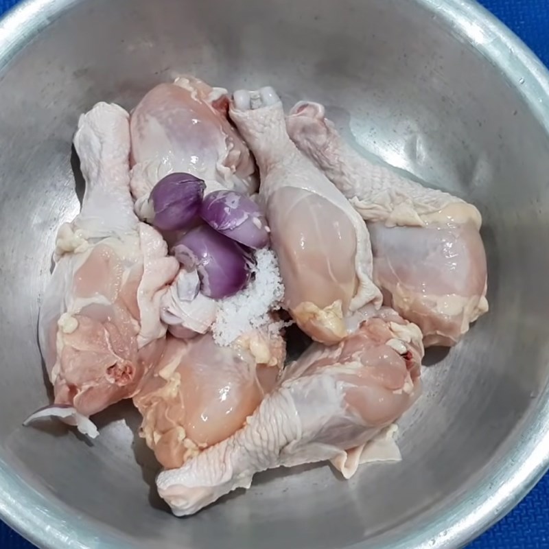 Bước 1 Sơ chế đùi gà Đùi gà chiên muối