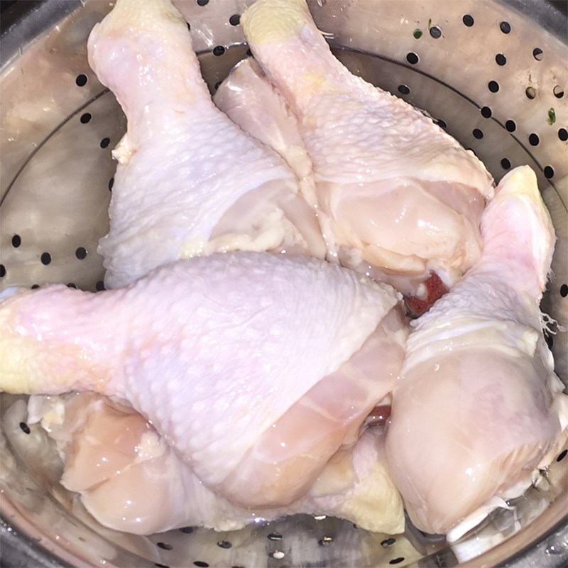 Bước 1 Sơ chế đùi gà Đùi gà chiên nước tương