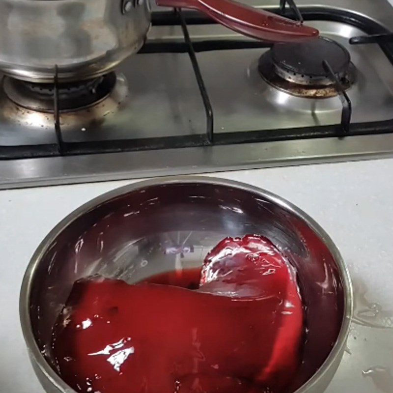 Bước 1 Sơ chế huyết heo Canh huyết heo với hẹ