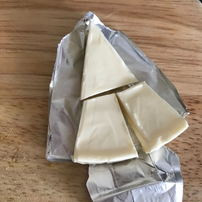 Bước 1 Sơ chế khoai và phô mai Bánh khoai lang tím bọc phô mai nướng (ít calo)
