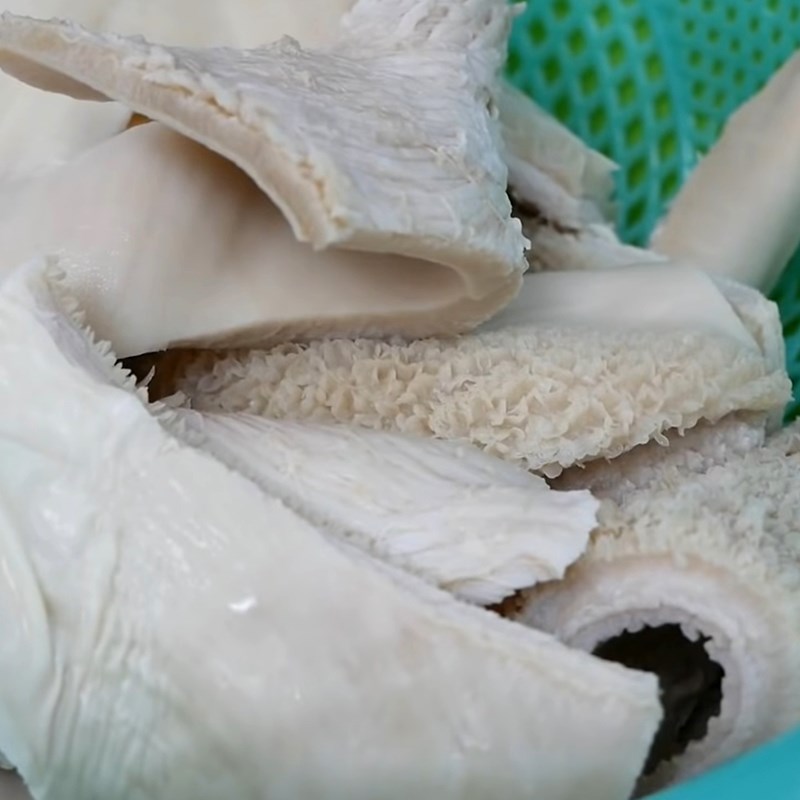 Bước 1 Sơ chế lòng bò Lòng bò khìa ngũ vị