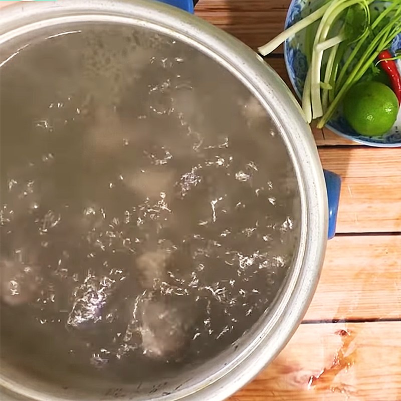 Bước 2 Hầm sườn Bún măng sườn