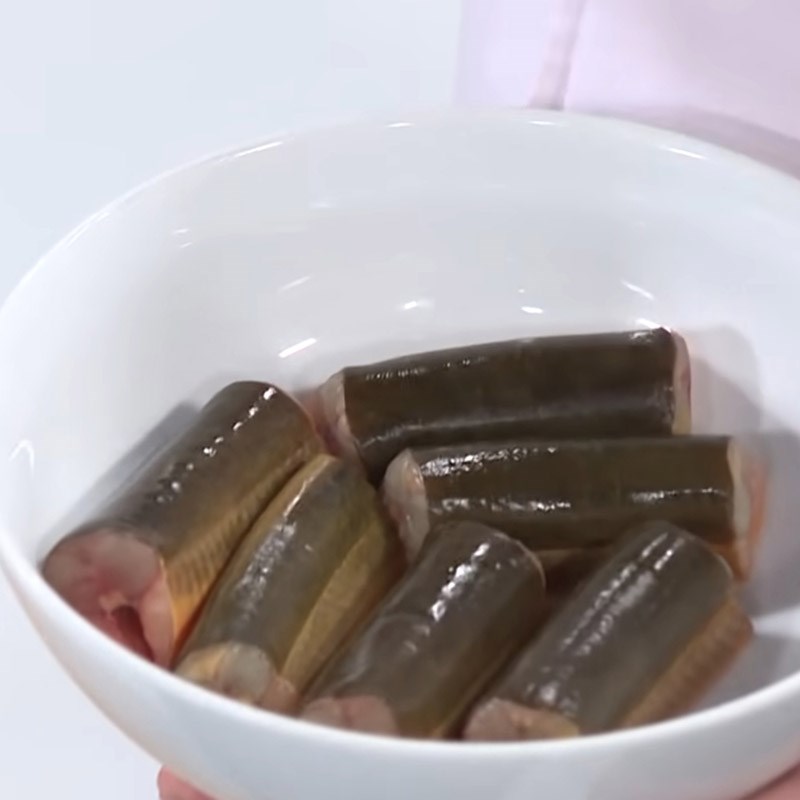 Bước 1 Sơ chế lươn Lươn nướng sả ớt