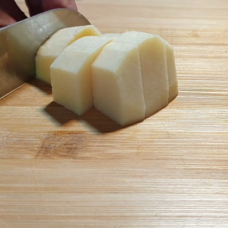 Bước 1 Sơ chế măng Măng kho đậu hũ