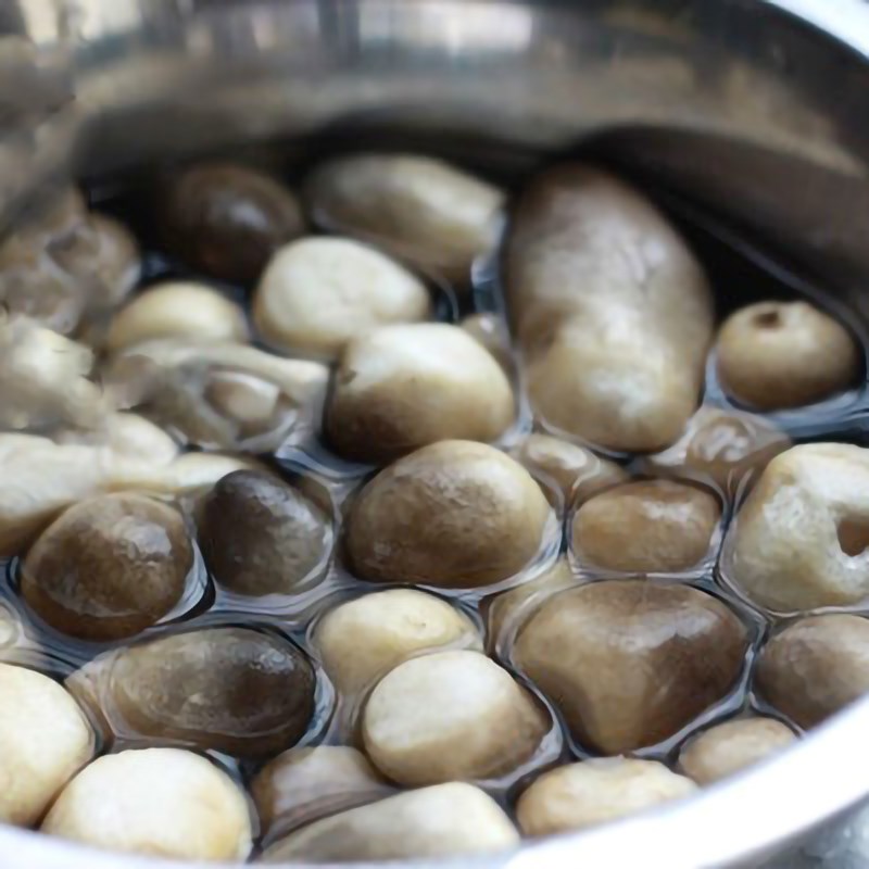 Bước 1 Sơ chế nguyên liệu Mực xào nấm rơm và bào ngư