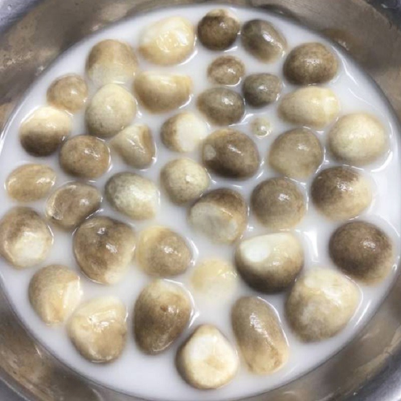 Bước 1 Sơ chế nấm rơm Nấm rơm xào lăn