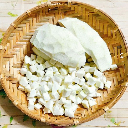 Bước 1 Sơ chế nguyên liệu Chè sắn bưởi dẻo