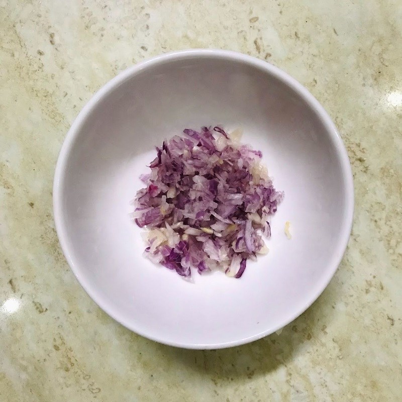 Bước 1 Sơ chế nguyên liệu Cá bạc má kho tiêu (công thức được chia sẻ từ người dùng)