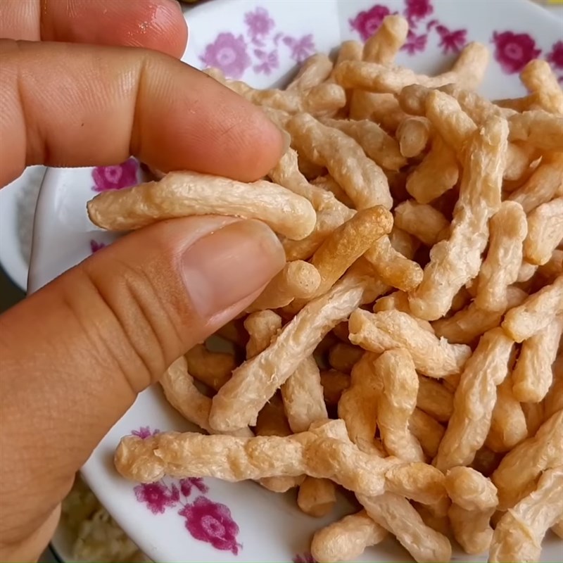 Bước 1 Sơ chế nguyên liệu Cá bống kho tiêu chay