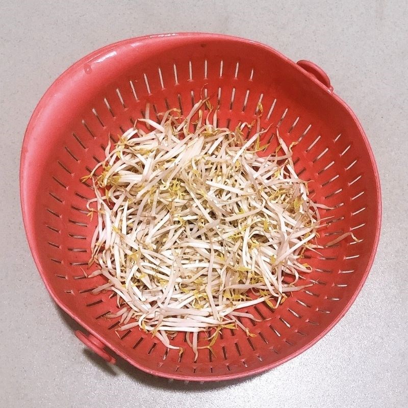 Bước 1 Sơ chế nguyên liệu Canh giá đỗ cà chua