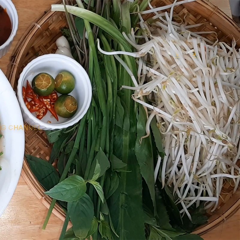 Bước 2 Sơ chế nguyên liệu Phở sườn bò