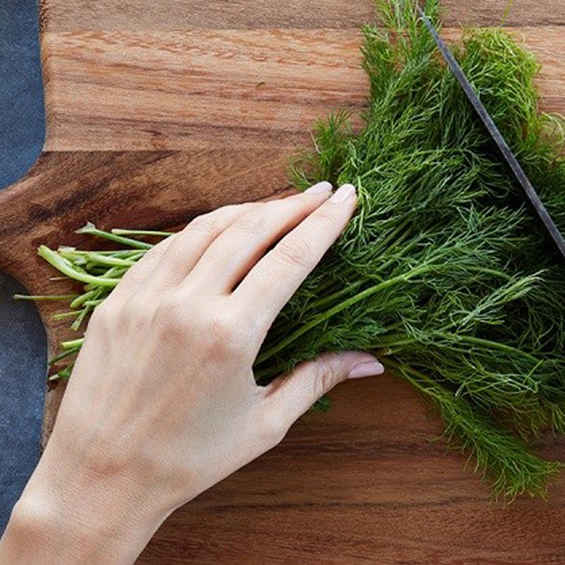 Bước 1 Sơ chế nguyên liệu Chả cá nướng lá lốt