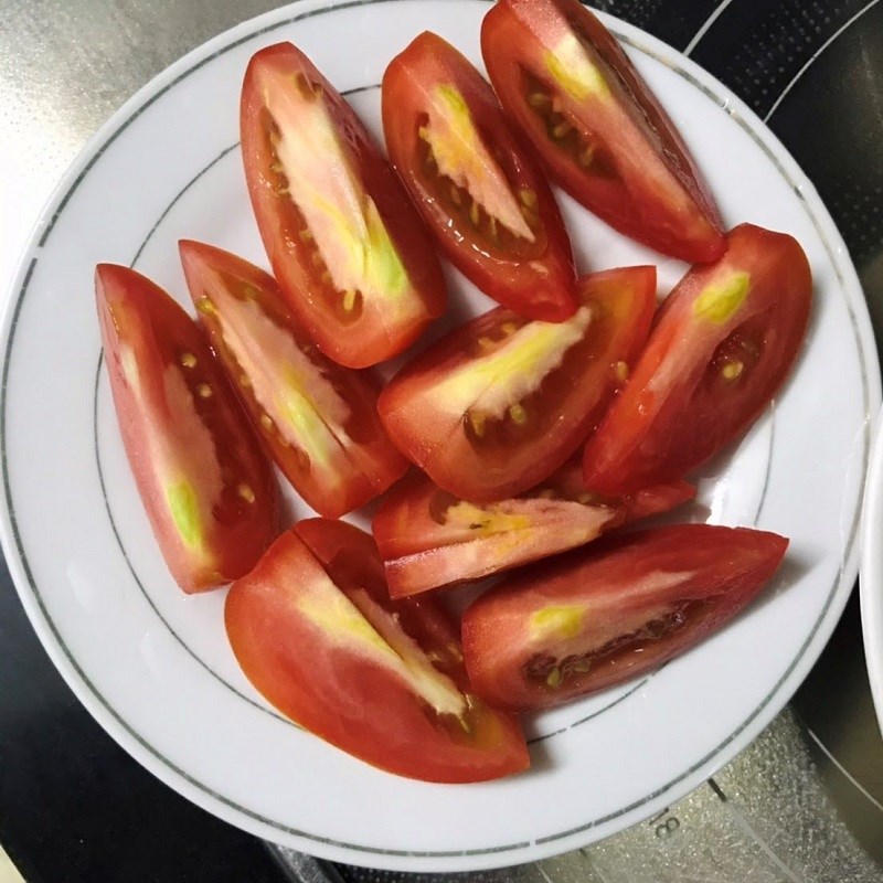 Bước 1 Sơ chế nguyên liệu Canh cá kình nấu ngót