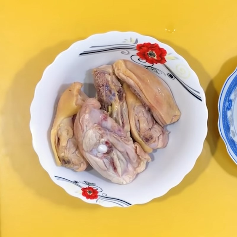 Bước 1 Sơ chế nguyên liệu Gà chiên sả ớt tỏi