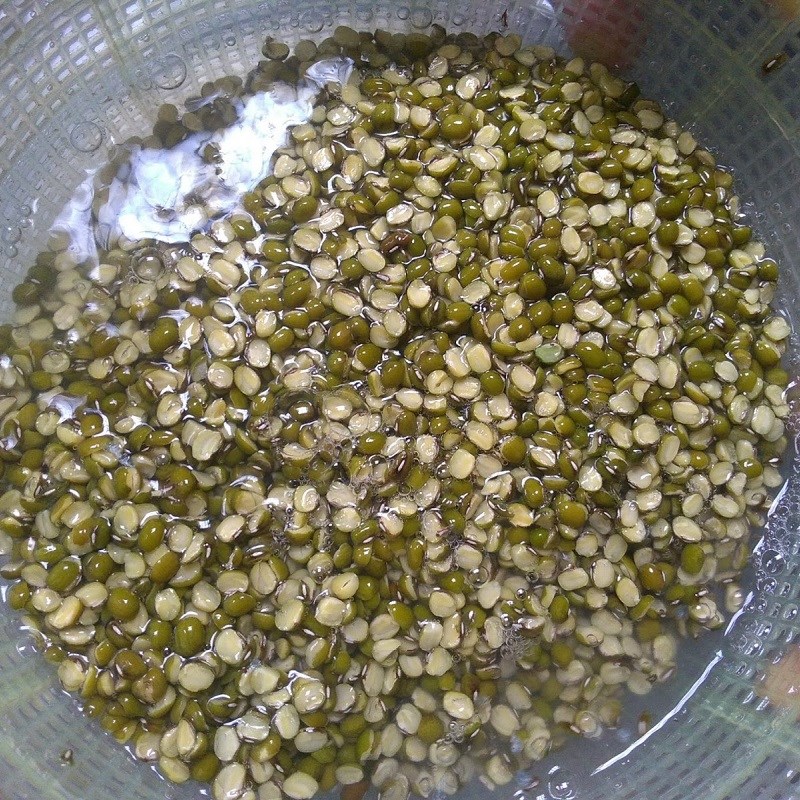 Bước 1 Sơ chế nguyên liệu Xôi đậu xanh còn vỏ
