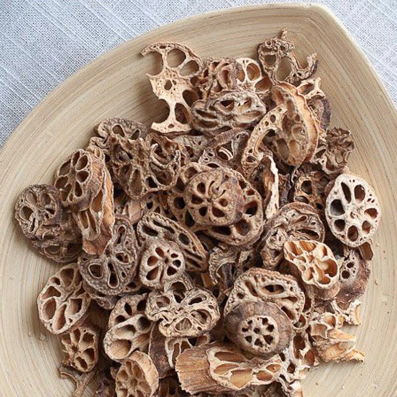 Bước 1 Sơ chế nguyên liệu Trà hoa hồng táo đỏ