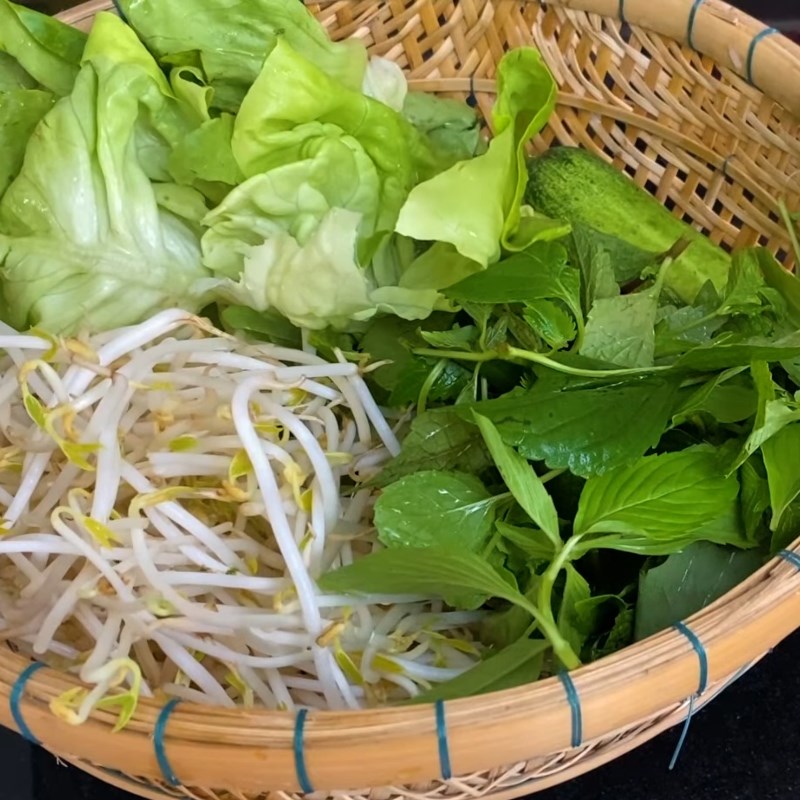 Bước 1 Sơ chế nguyên liệu Bún mắm nêm thịt quay