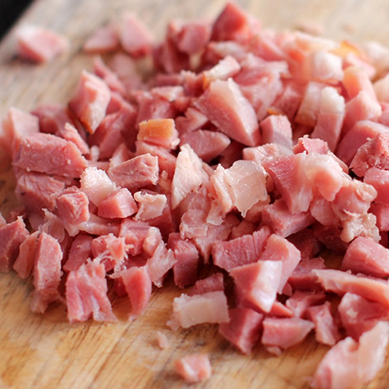 Bước 1 Sơ chế nguyên liệu Ớt chuông nướng trứng