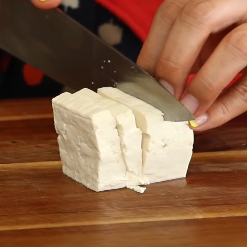 Bước 2 Sơ chế nguyên liệu Lẩu mì Hàn Quốc