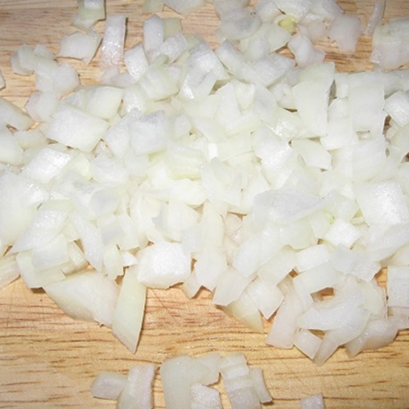 Bước 1 Sơ chế nguyên liệu Bánh khoai tây thịt bò - La tourtiere