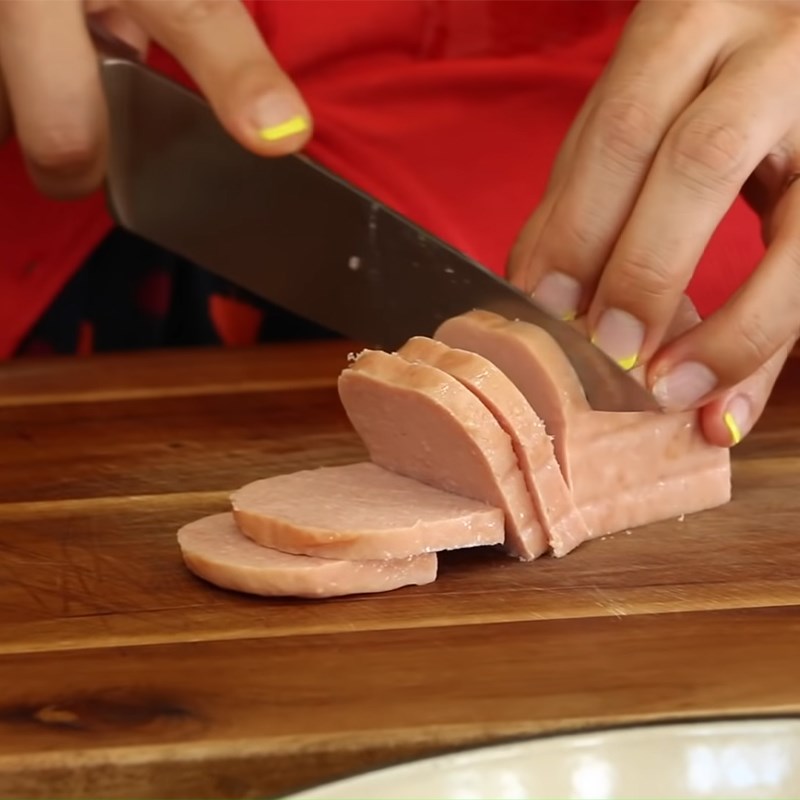 Bước 2 Sơ chế nguyên liệu Lẩu mì Hàn Quốc