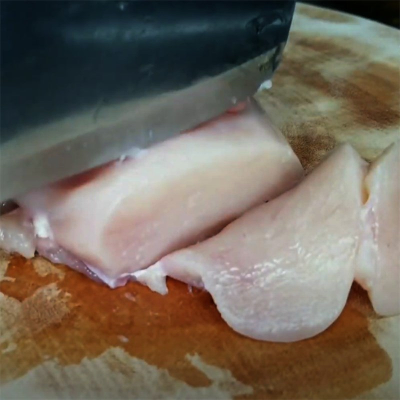 Bước 1 Sơ chế nguyên liệu Chả gà khoai tây chiên giòn
