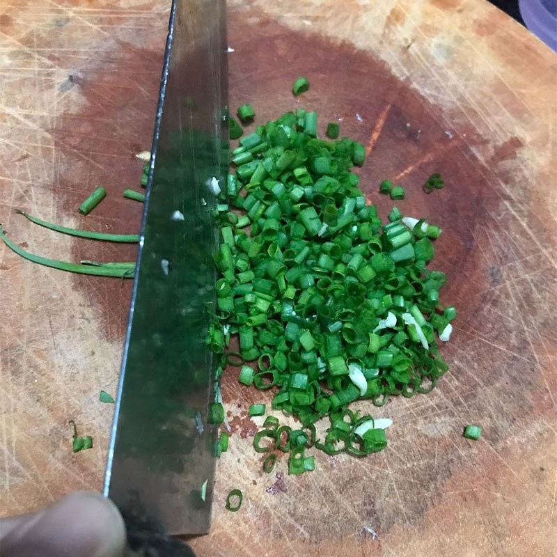 Bước 1 Sơ chế nguyên liệu Bắp cải xào cà chua