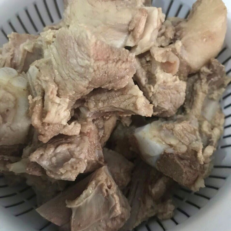 Bước 1 Sơ chế nguyên liệu Canh rau củ hầm xương