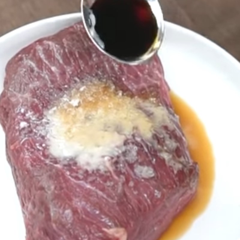 Bước 1 Sơ chế nguyên liệu Bò nướng sa tế sả