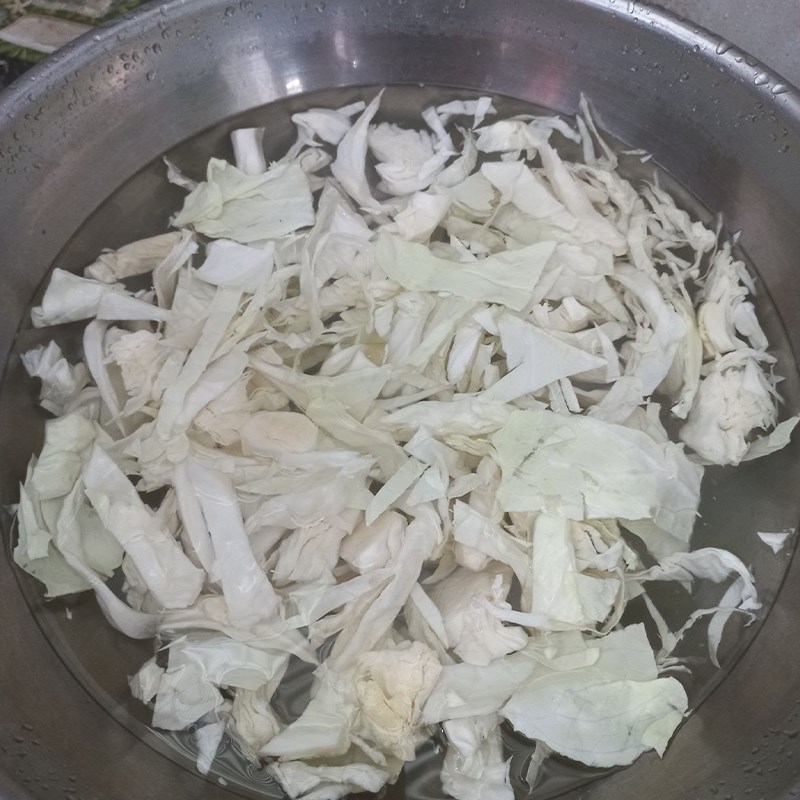 Bước 1 Sơ chế nguyên liệu Bắp cải xào đậu hũ